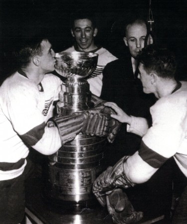 La coupe Stanley avec Détroit en 54-55